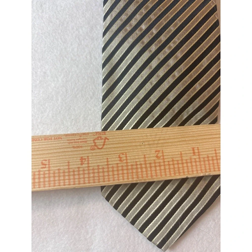 Hugo Boss Necktie Mens OS Black Gold Good Striped Silk Made in‎ Italy Classic